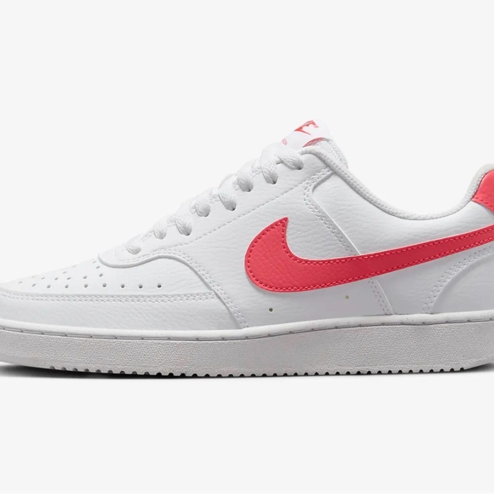 NIKE - Picture 4 of 4